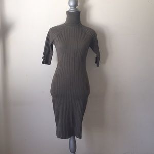 Fitted turtleneck Dress (Olive green)